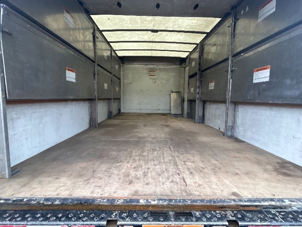 Light Duty Box Truck-Light and Medium Duty Trucks-GMC-2022-Savana G33903-Battle Creek-MI-45,671\n\t\tmiles-$ 43,500 - Image 10