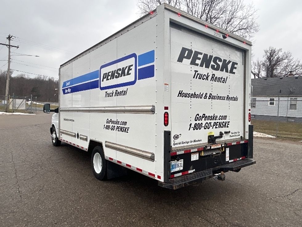 Light Duty Box Truck-Light and Medium Duty Trucks-GMC-2022-Savana G33903-Battle Creek-MI-45,671\n\t\tmiles-$ 43,500 - Image 6