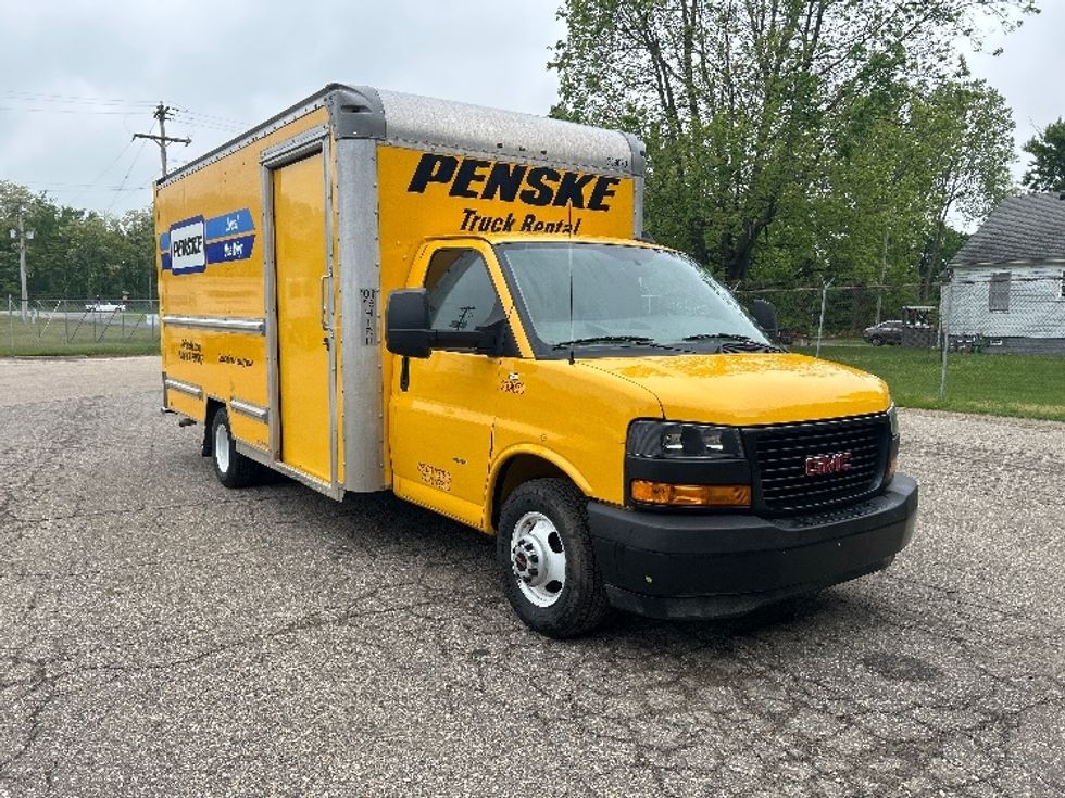 Light Duty Box Truck-Light and Medium Duty Trucks-GMC-2022-Savana G33903-Battle Creek-MI-56,229\n\t\tmiles-$ 34,500 - Image 1