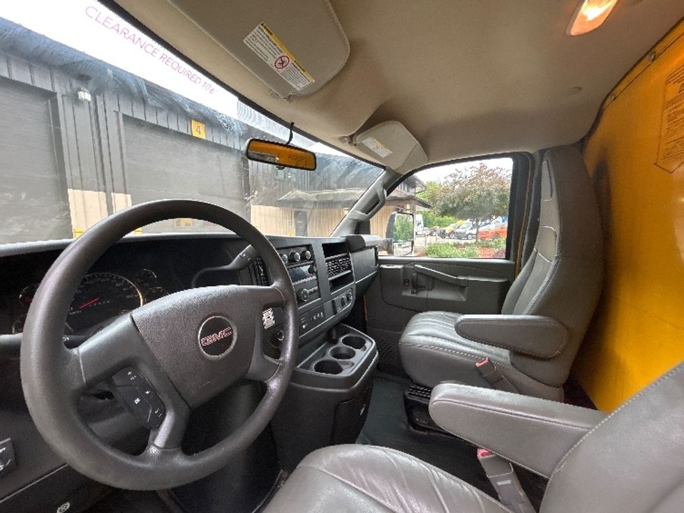 Light Duty Box Truck-Light and Medium Duty Trucks-GMC-2022-Savana G33903-Battle Creek-MI-56,229\n\t\tmiles-$ 34,500 - Image 18