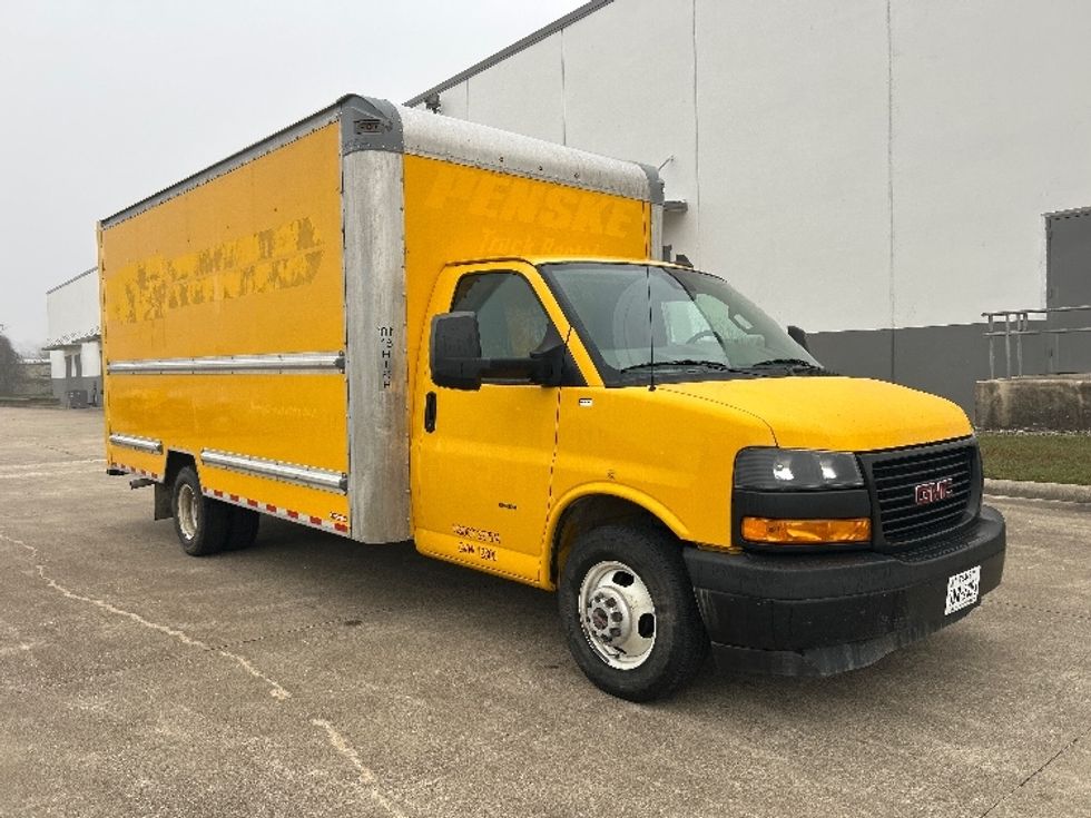 Light Duty Box Truck-Light and Medium Duty Trucks-GMC-2022-Savana G33903-Beaumont-TX-86,634\n\t\tmiles-$ 29,750 - Image 1