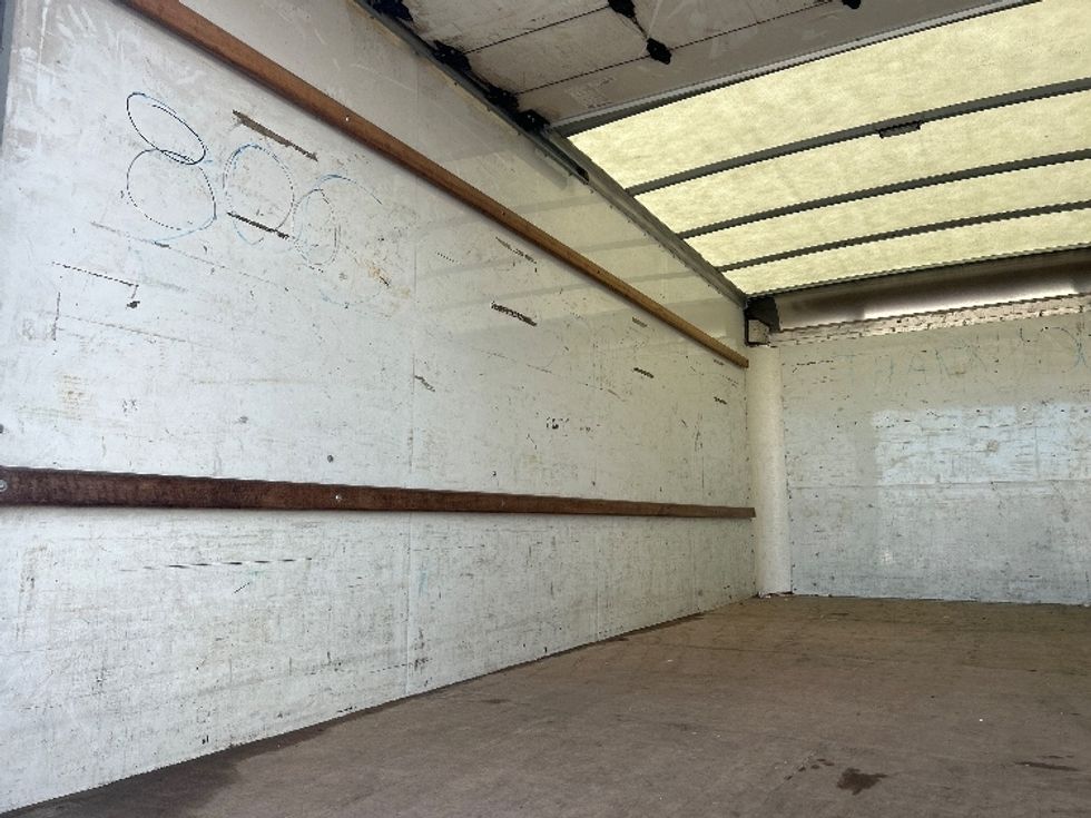 Light Duty Box Truck-Light and Medium Duty Trucks-GMC-2022-Savana G33903-Beaumont-TX-86,634\n\t\tmiles-$ 29,750 - Image 10