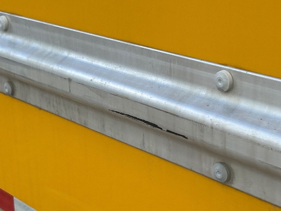 Light Duty Box Truck-Light and Medium Duty Trucks-GMC-2022-Savana G33903-Beaumont-TX-86,634\n\t\tmiles-$ 29,750 - Image 26