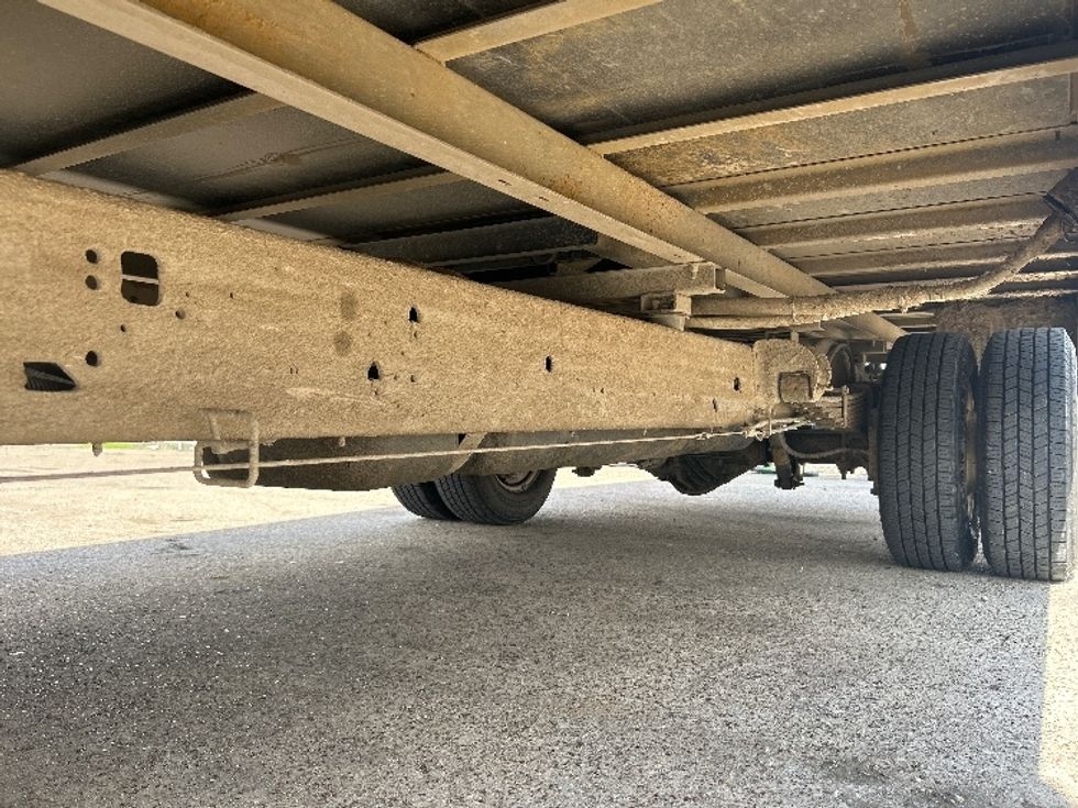 Light Duty Box Truck-Light and Medium Duty Trucks-GMC-2022-Savana G33903-Beaumont-TX-86,634\n\t\tmiles-$ 29,750 - Image 5