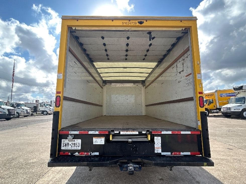 Light Duty Box Truck-Light and Medium Duty Trucks-GMC-2022-Savana G33903-Beaumont-TX-86,634\n\t\tmiles-$ 29,750 - Image 8