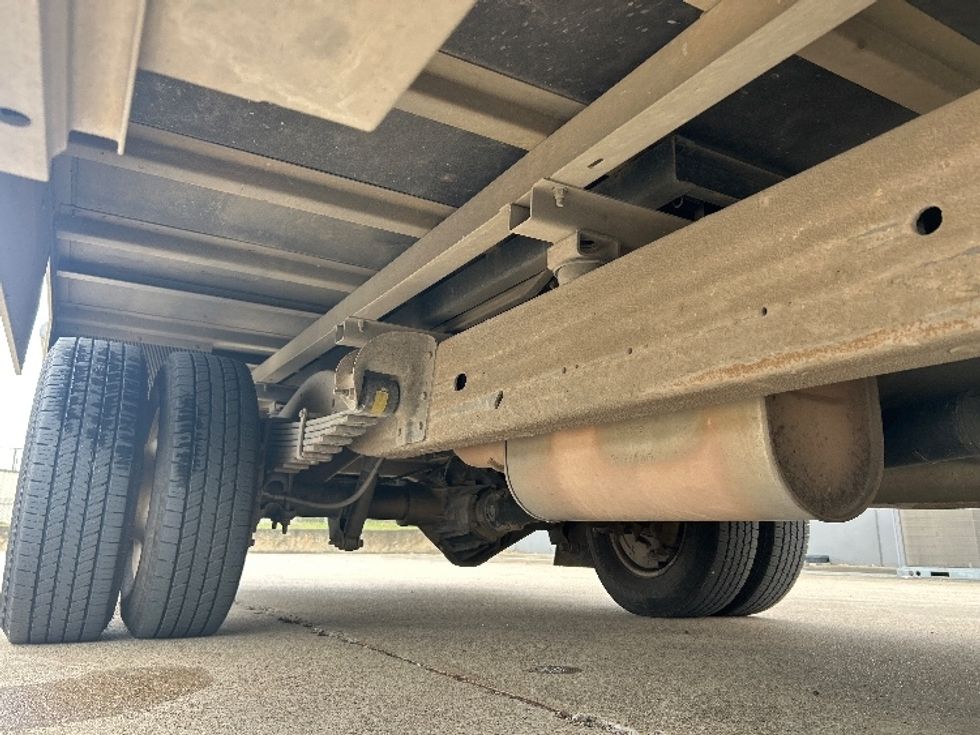 Light Duty Box Truck-Light and Medium Duty Trucks-GMC-2022-Savana G33903-Beaumont-TX-90,461\n\t\tmiles-$ 35,000 - Image 13