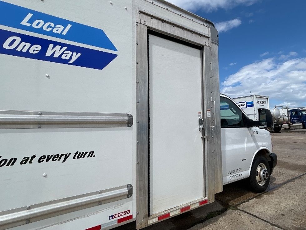 Light Duty Box Truck-Light and Medium Duty Trucks-GMC-2022-Savana G33903-Beaumont-TX-90,461\n\t\tmiles-$ 35,000 - Image 24