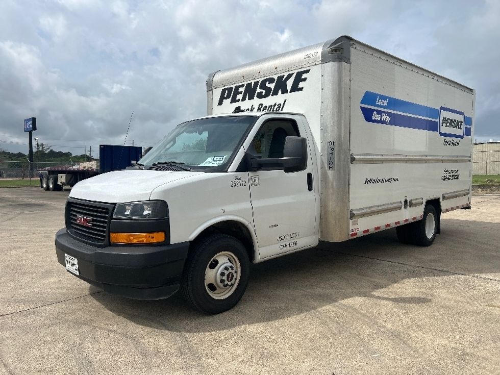 Light Duty Box Truck-Light and Medium Duty Trucks-GMC-2022-Savana G33903-Beaumont-TX-90,461\n\t\tmiles-$ 35,000 - Image 3