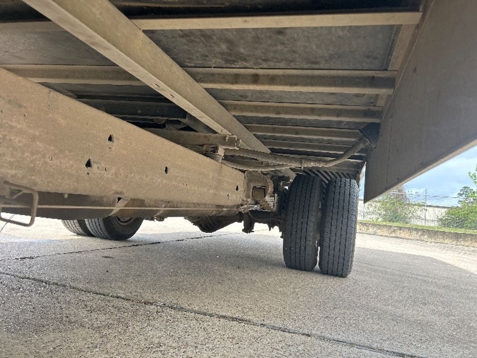 Light Duty Box Truck-Light and Medium Duty Trucks-GMC-2022-Savana G33903-Beaumont-TX-90,461\n\t\tmiles-$ 35,000 - Image 5