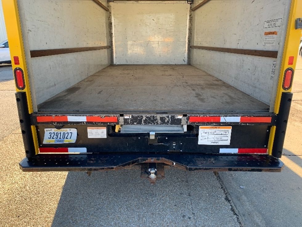 Light Duty Box Truck-Light and Medium Duty Trucks-GMC-2022-Savana G33903-Belden-MS-105,836\n\t\tmiles-$ 27,000 - Image 10