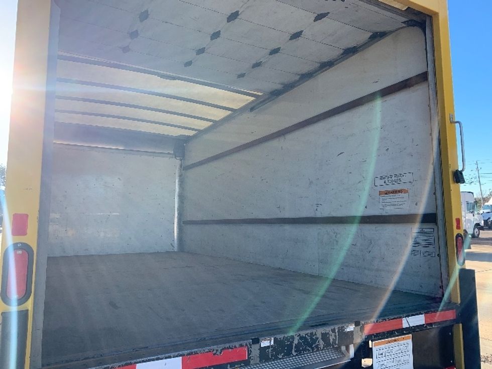 Light Duty Box Truck-Light and Medium Duty Trucks-GMC-2022-Savana G33903-Belden-MS-105,836\n\t\tmiles-$ 27,000 - Image 12