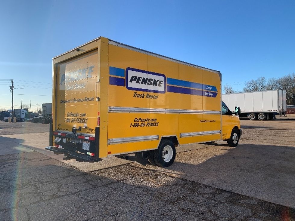 Light Duty Box Truck-Light and Medium Duty Trucks-GMC-2022-Savana G33903-Belden-MS-105,836\n\t\tmiles-$ 27,000 - Image 13