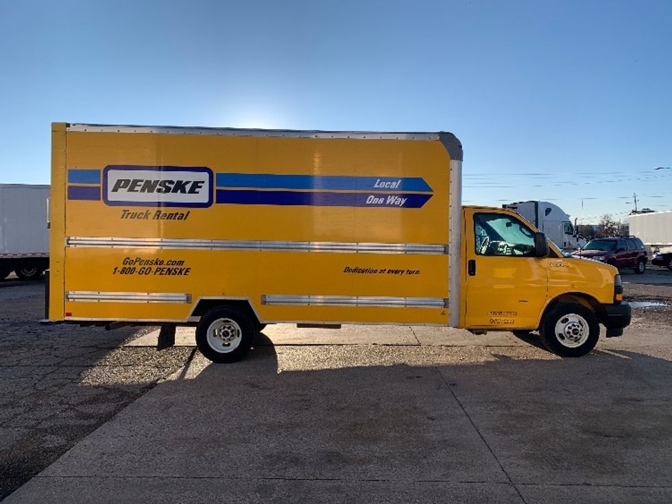 Light Duty Box Truck-Light and Medium Duty Trucks-GMC-2022-Savana G33903-Belden-MS-105,836\n\t\tmiles-$ 27,000 - Image 15