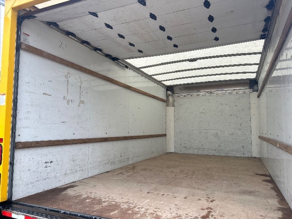 Light Duty Box Truck-Light and Medium Duty Trucks-GMC-2022-Savana G33903-Belden-MS-115,469\n\t\tmiles-$ 25,000 - Image 11