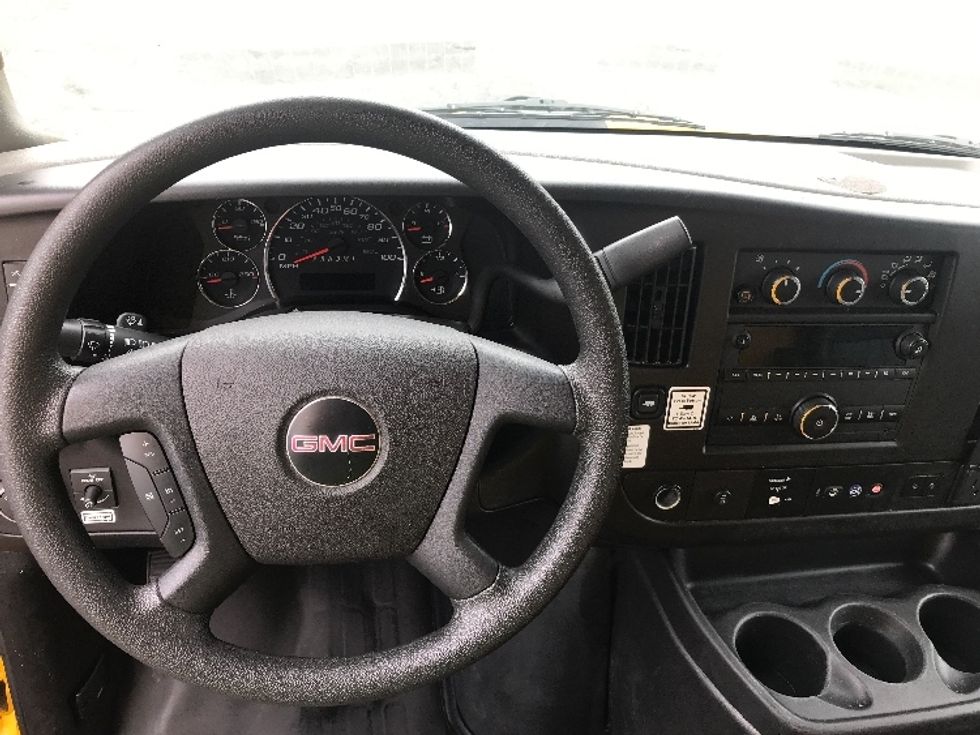 Light Duty Box Truck-Light and Medium Duty Trucks-GMC-2022-Savana G33903-Bensalem-PA-96,369\n\t\tmiles-$ 29,000 - Image 18