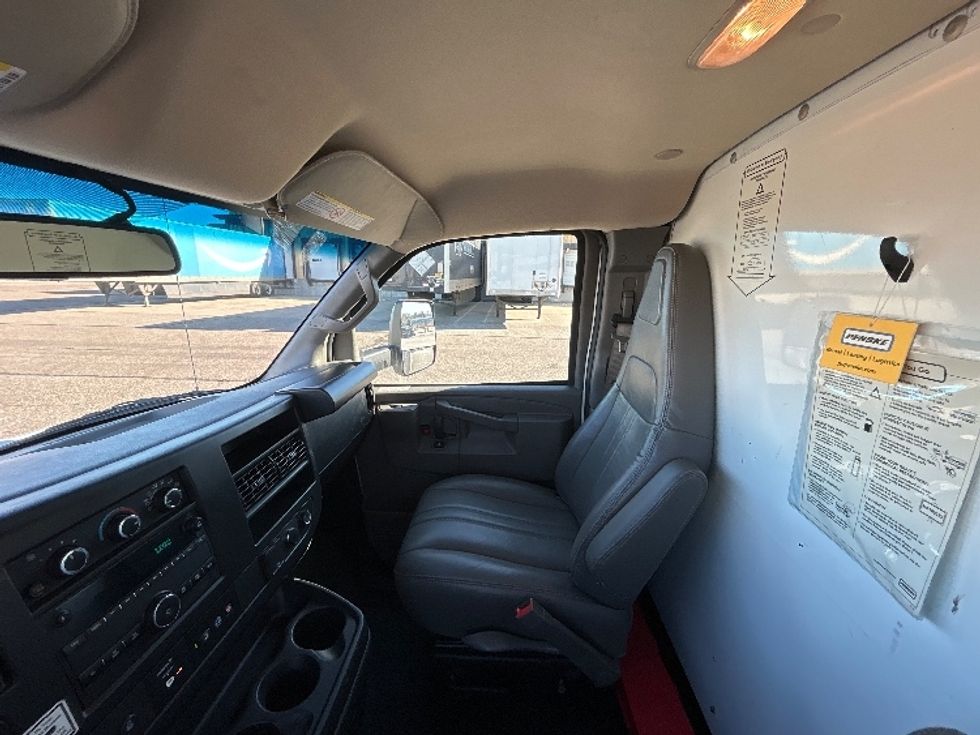 Light Duty Box Truck-Light and Medium Duty Trucks-GMC-2022-Savana G33903-Billings-MT-102,889\n\t\tmiles-$ 32,250 - Image 18
