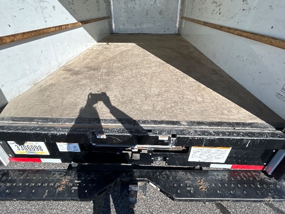 Light Duty Box Truck-Light and Medium Duty Trucks-GMC-2022-Savana G33903-Billings-MT-102,889\n\t\tmiles-$ 32,250 - Image 9