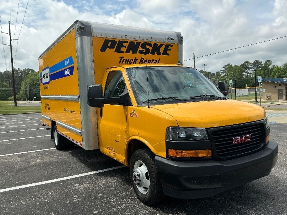 Light Duty Box Truck-Light and Medium Duty Trucks-GMC-2022-Savana G33903-Birmingham-AL-116,974\n\t\tmiles-$ 24,750 - Image 1