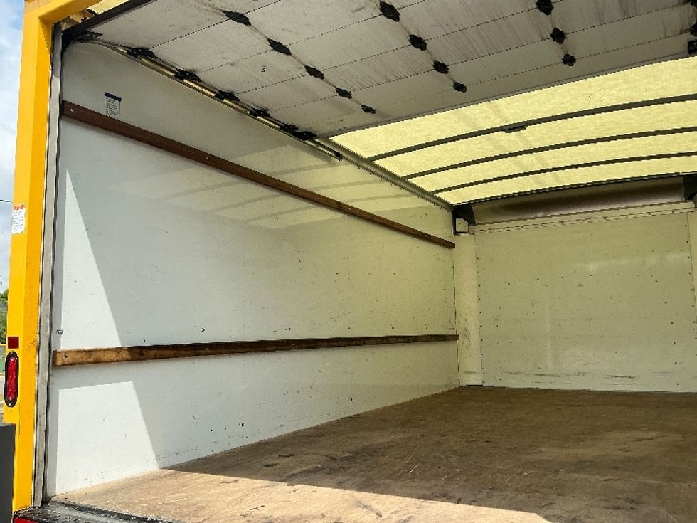 Light Duty Box Truck-Light and Medium Duty Trucks-GMC-2022-Savana G33903-Birmingham-AL-116,974\n\t\tmiles-$ 24,750 - Image 11