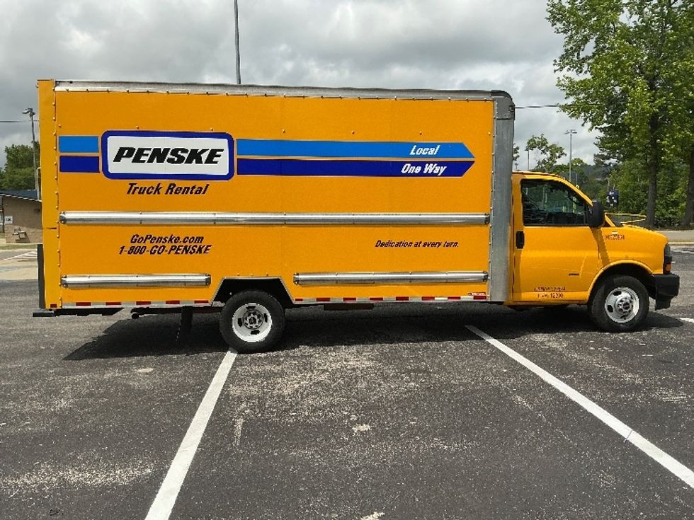 Light Duty Box Truck-Light and Medium Duty Trucks-GMC-2022-Savana G33903-Birmingham-AL-116,974\n\t\tmiles-$ 24,750 - Image 15