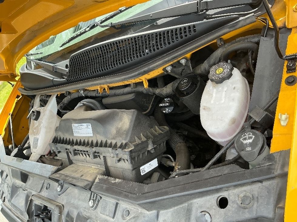 Light Duty Box Truck-Light and Medium Duty Trucks-GMC-2022-Savana G33903-Birmingham-AL-116,974\n\t\tmiles-$ 24,750 - Image 24