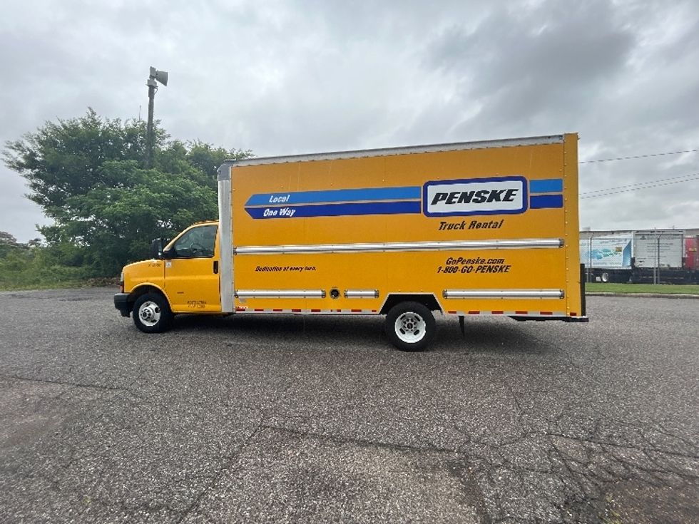 Light Duty Box Truck-Light and Medium Duty Trucks-GMC-2022-Savana G33903-Birmingham-AL-123,891\n\t\tmiles-$ 24,750 - Image 12