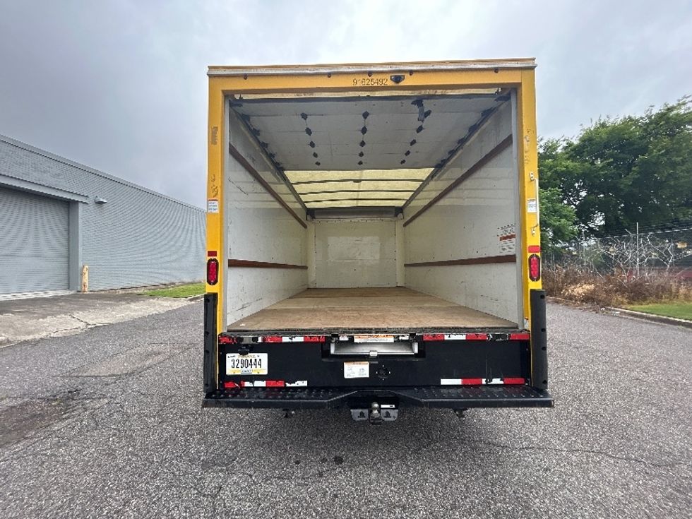 Light Duty Box Truck-Light and Medium Duty Trucks-GMC-2022-Savana G33903-Birmingham-AL-123,891\n\t\tmiles-$ 24,750 - Image 7