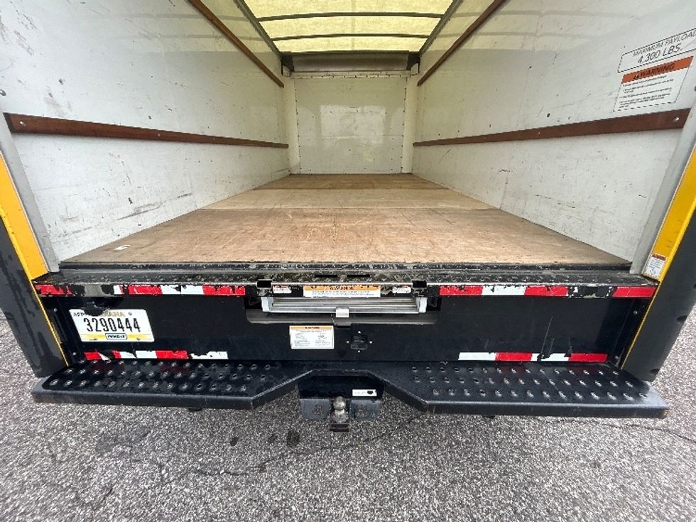 Light Duty Box Truck-Light and Medium Duty Trucks-GMC-2022-Savana G33903-Birmingham-AL-123,891\n\t\tmiles-$ 24,750 - Image 8