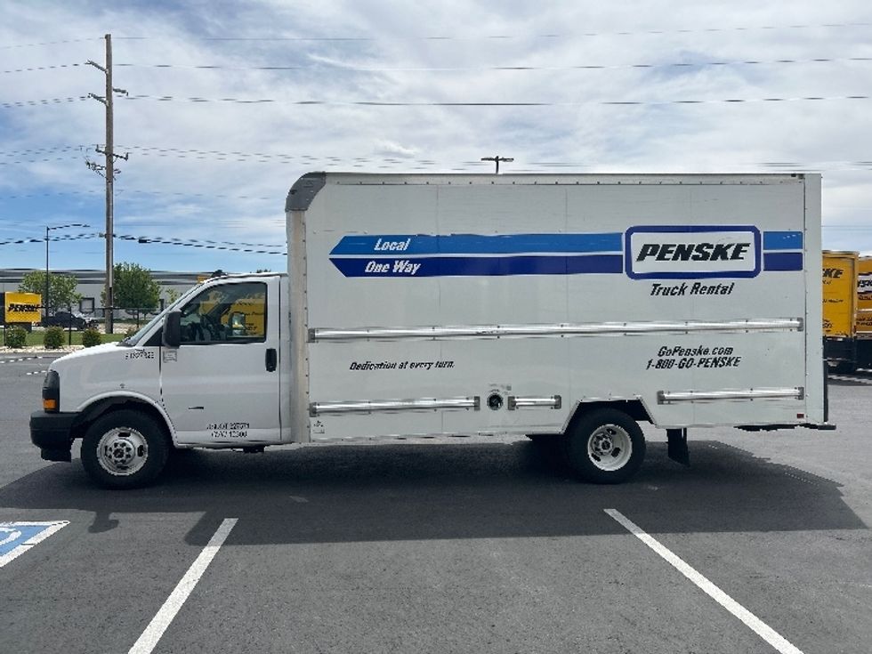 Light Duty Box Truck-Light and Medium Duty Trucks-GMC-2022-Savana G33903-Boise-ID-101,061\n\t\tmiles-$ 30,750 - Image 4