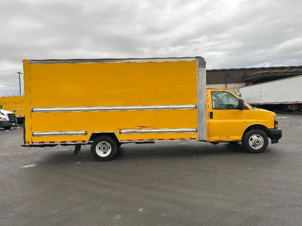 Light Duty Box Truck-Light and Medium Duty Trucks-GMC-2022-Savana G33903-Boise-ID-108,361\n\t\tmiles-$ 28,500 - Image 15