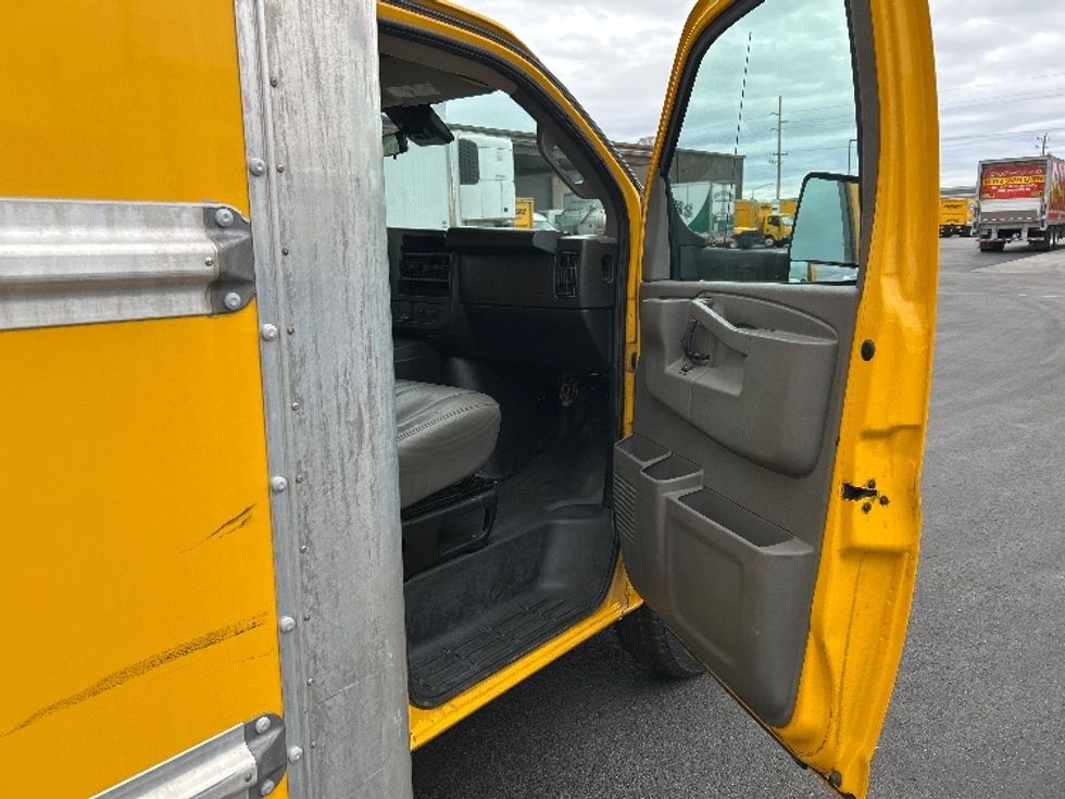 Light Duty Box Truck-Light and Medium Duty Trucks-GMC-2022-Savana G33903-Boise-ID-108,361\n\t\tmiles-$ 28,500 - Image 20