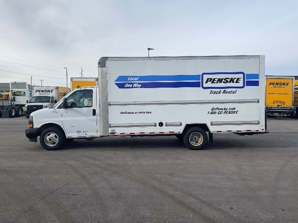 Light Duty Box Truck-Light and Medium Duty Trucks-GMC-2022-Savana G33903-Boise-ID-48,294\n\t\tmiles-$ 48,000 - Image 4