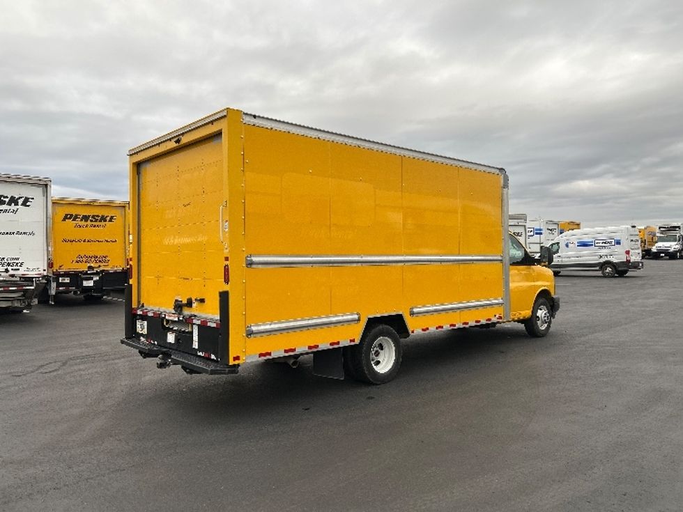 Light Duty Box Truck-Light and Medium Duty Trucks-GMC-2022-Savana G33903-Boise-ID-86,025\n\t\tmiles-$ 31,500 - Image 13