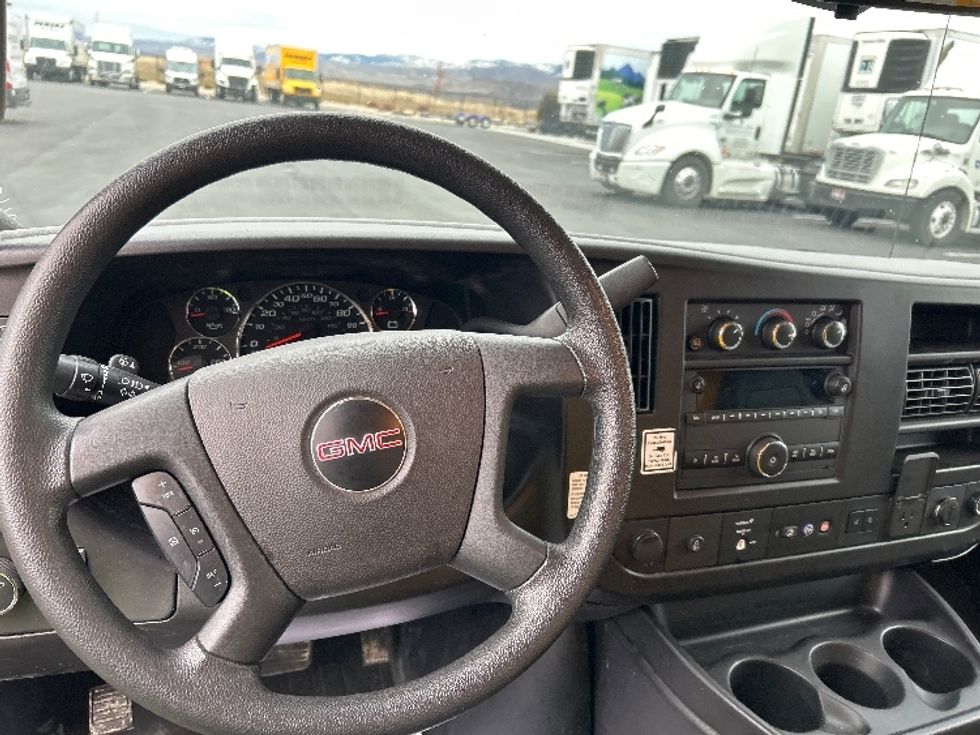 Light Duty Box Truck-Light and Medium Duty Trucks-GMC-2022-Savana G33903-Boise-ID-86,025\n\t\tmiles-$ 31,500 - Image 18