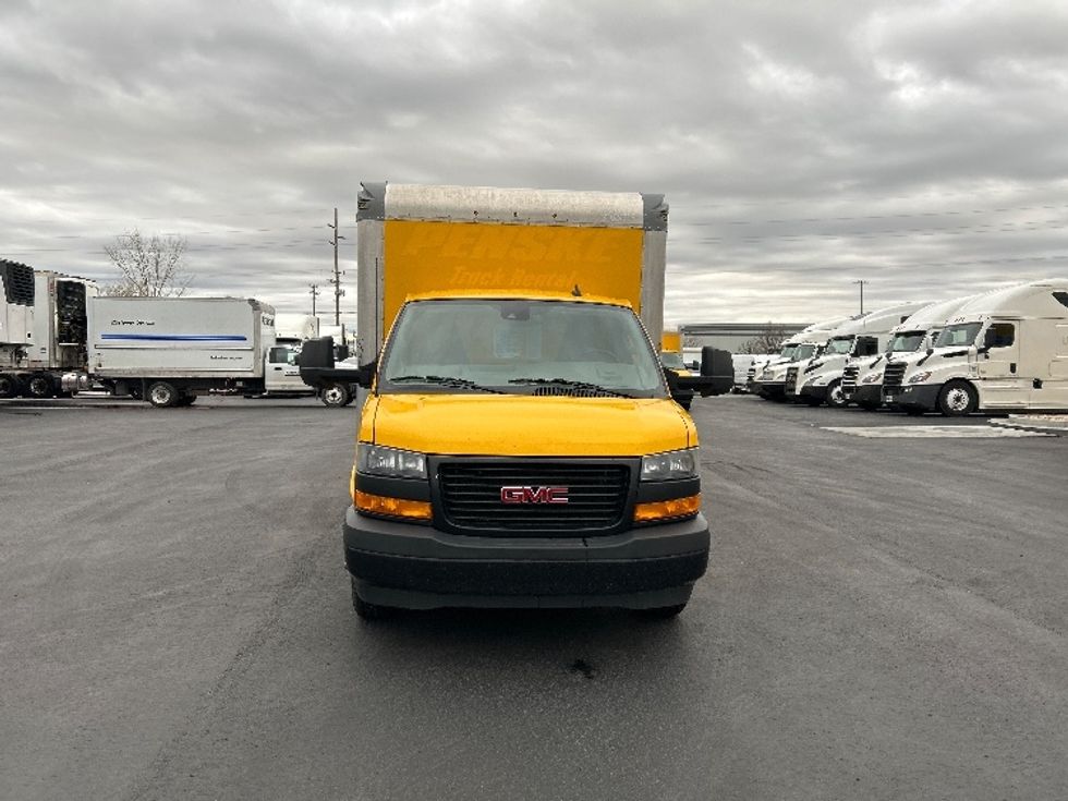 Light Duty Box Truck-Light and Medium Duty Trucks-GMC-2022-Savana G33903-Boise-ID-86,025\n\t\tmiles-$ 31,500 - Image 2