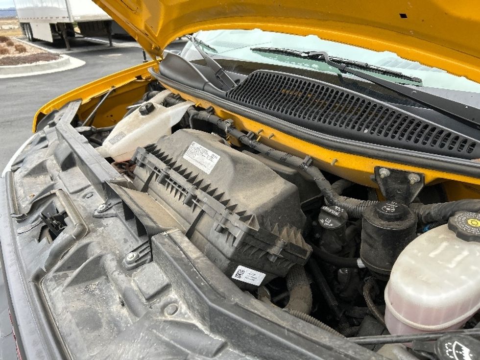 Light Duty Box Truck-Light and Medium Duty Trucks-GMC-2022-Savana G33903-Boise-ID-86,025\n\t\tmiles-$ 31,500 - Image 24