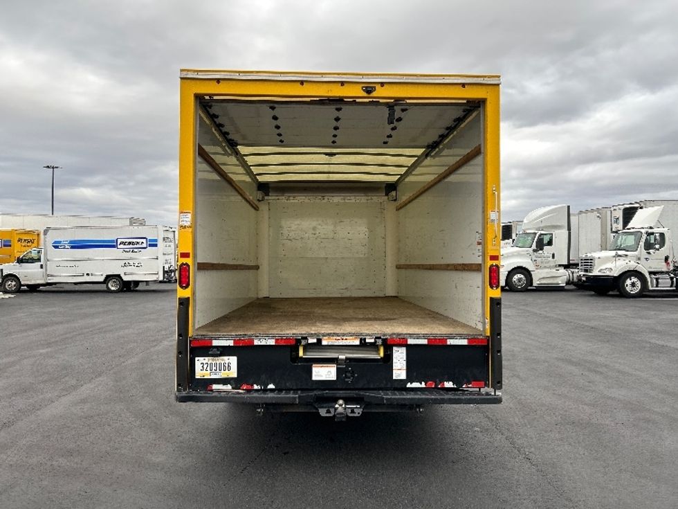 Light Duty Box Truck-Light and Medium Duty Trucks-GMC-2022-Savana G33903-Boise-ID-86,025\n\t\tmiles-$ 31,500 - Image 9