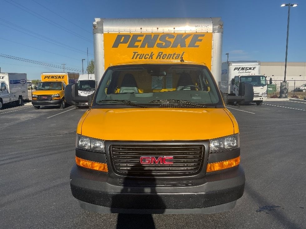 Light Duty Box Truck-Light and Medium Duty Trucks-GMC-2022-Savana G33903-Boise-ID-93,379\n\t\tmiles-$ 28,250 - Image 2
