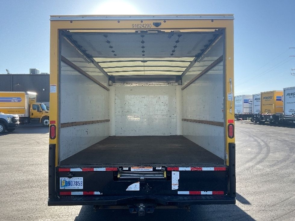 Light Duty Box Truck-Light and Medium Duty Trucks-GMC-2022-Savana G33903-Boise-ID-93,379\n\t\tmiles-$ 28,250 - Image 8