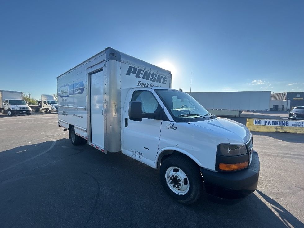 Light Duty Box Truck-Light and Medium Duty Trucks-GMC-2022-Savana G33903-Brook Park-OH-61,373\n\t\tmiles-$ 36,500 - Image 1