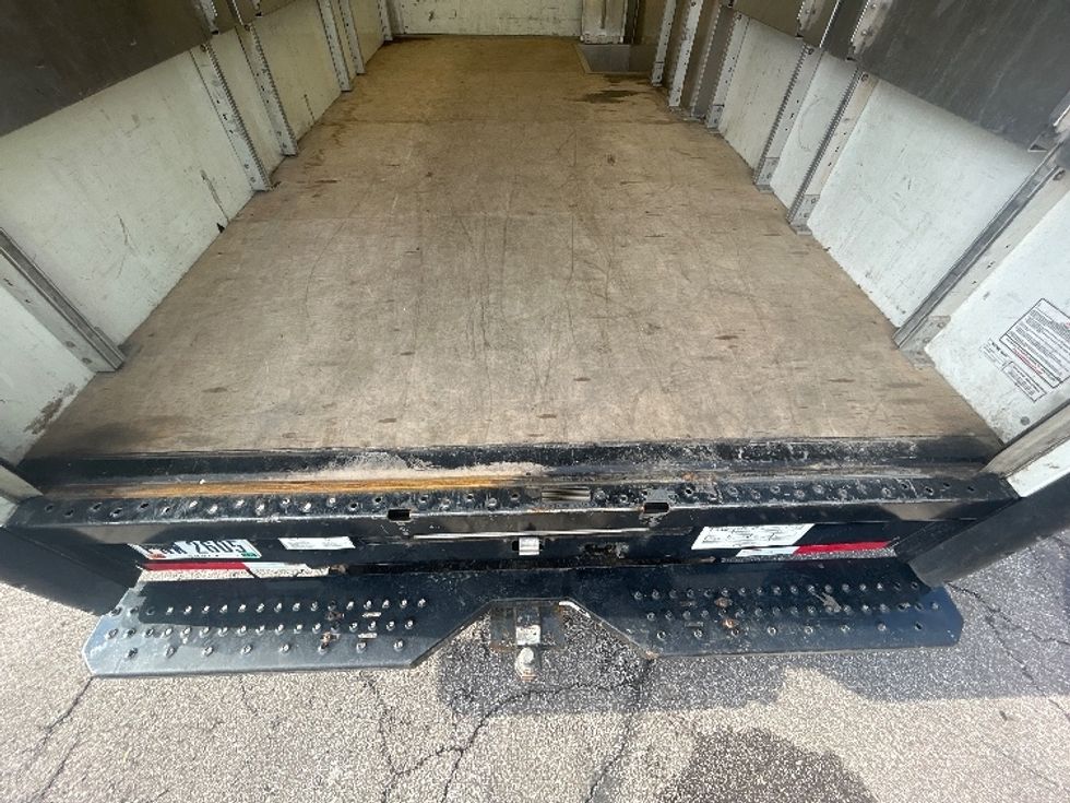Light Duty Box Truck-Light and Medium Duty Trucks-GMC-2022-Savana G33903-Brook Park-OH-62,132\n\t\tmiles-$ 38,500 - Image 10