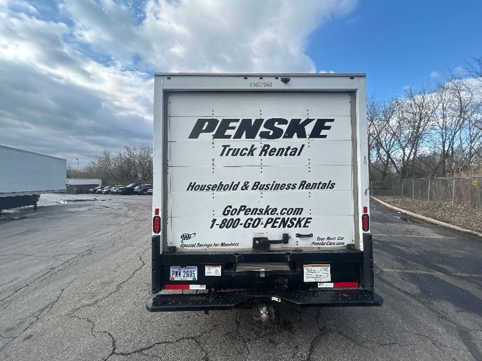Light Duty Box Truck-Light and Medium Duty Trucks-GMC-2022-Savana G33903-Brook Park-OH-62,132\n\t\tmiles-$ 38,500 - Image 7