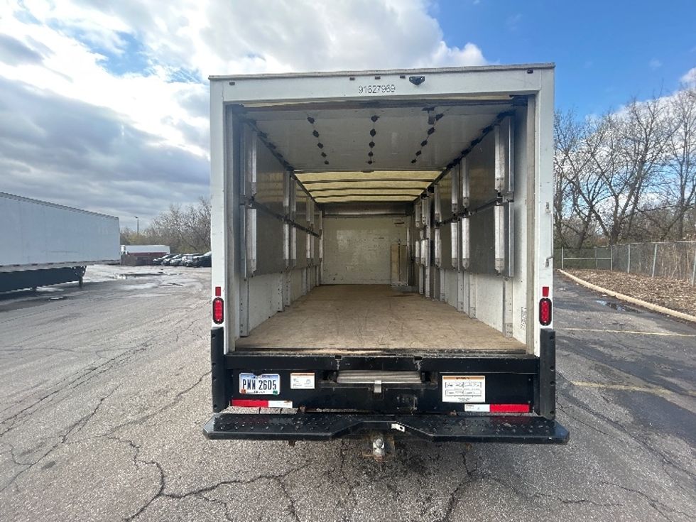 Light Duty Box Truck-Light and Medium Duty Trucks-GMC-2022-Savana G33903-Brook Park-OH-62,132\n\t\tmiles-$ 38,500 - Image 8