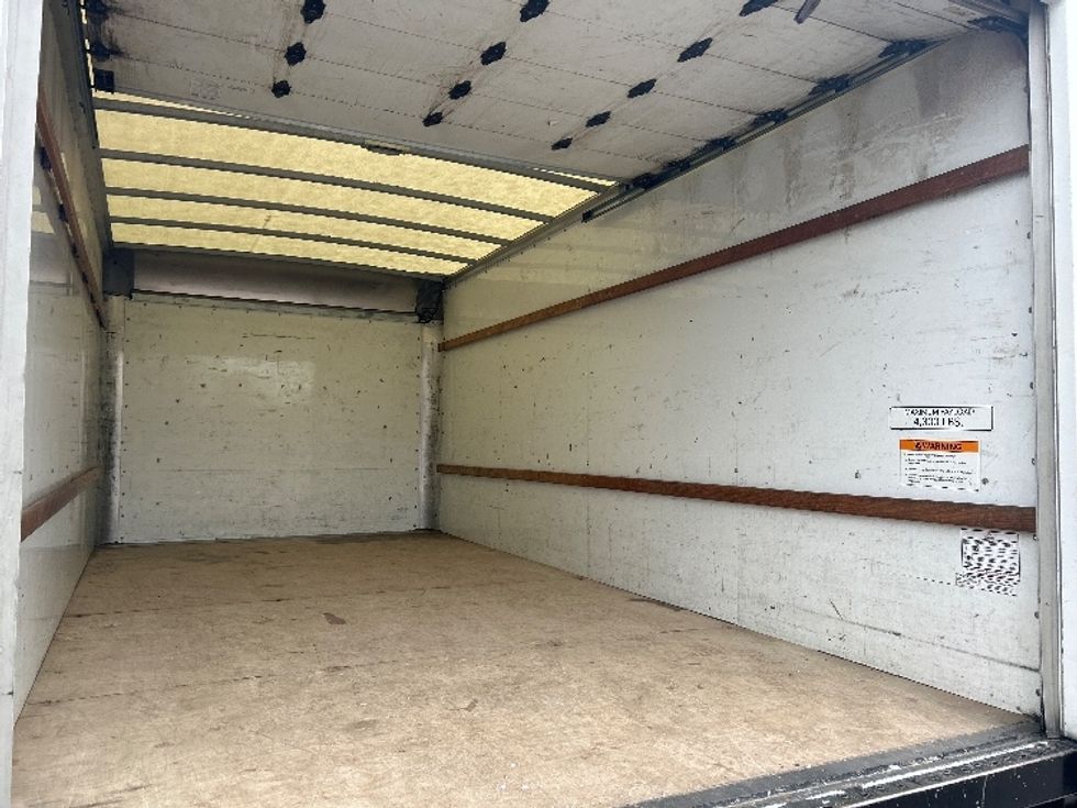 Light Duty Box Truck-Light and Medium Duty Trucks-GMC-2022-Savana G33903-Brooklyn Park-MN-100,298\n\t\tmiles-$ 32,500 - Image 12