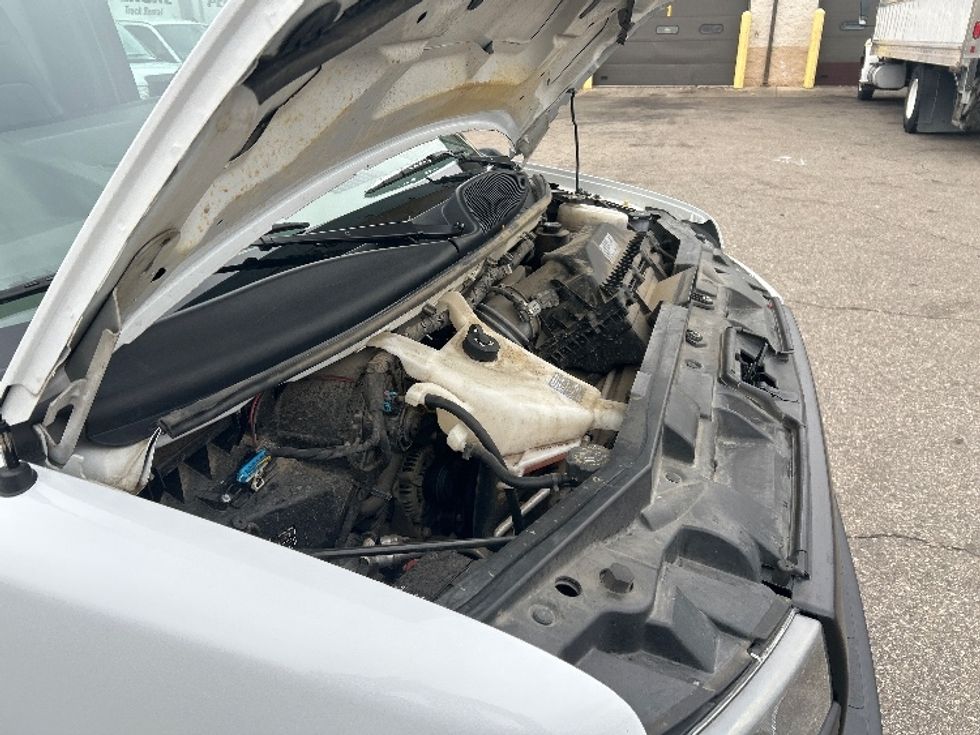 Light Duty Box Truck-Light and Medium Duty Trucks-GMC-2022-Savana G33903-Brooklyn Park-MN-100,298\n\t\tmiles-$ 32,500 - Image 22