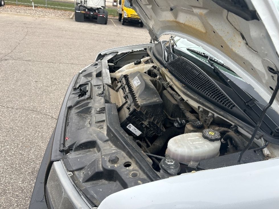 Light Duty Box Truck-Light and Medium Duty Trucks-GMC-2022-Savana G33903-Brooklyn Park-MN-100,298\n\t\tmiles-$ 32,500 - Image 23