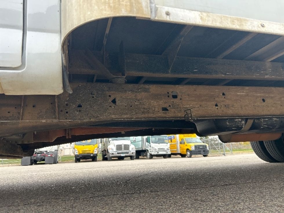 Light Duty Box Truck-Light and Medium Duty Trucks-GMC-2022-Savana G33903-Brooklyn Park-MN-100,298\n\t\tmiles-$ 32,500 - Image 5