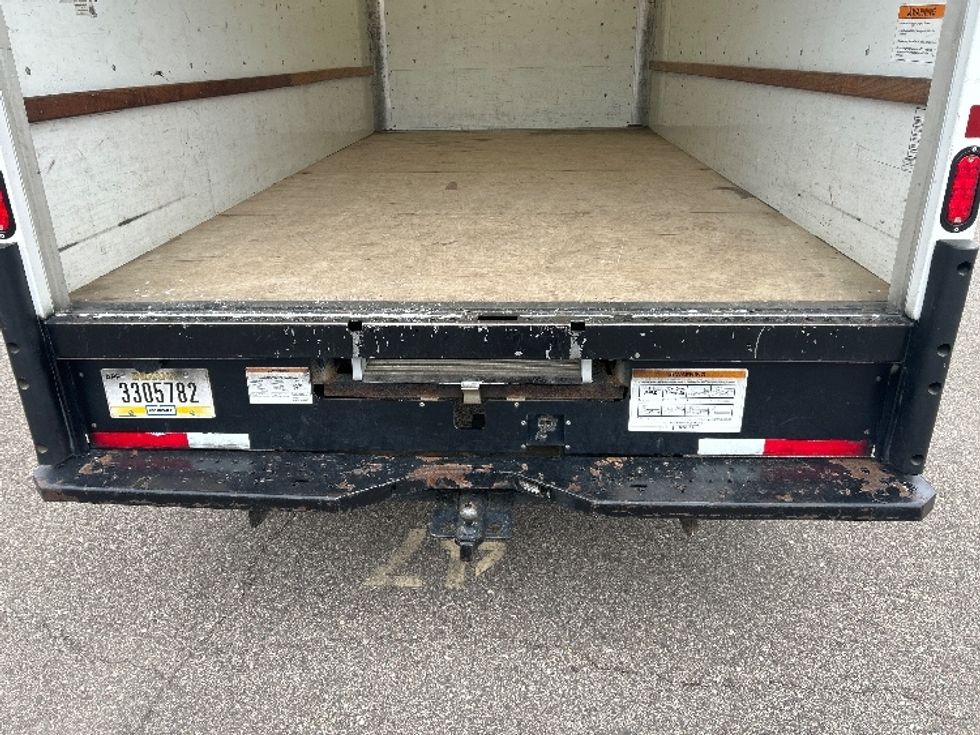 Light Duty Box Truck-Light and Medium Duty Trucks-GMC-2022-Savana G33903-Brooklyn Park-MN-100,298\n\t\tmiles-$ 32,500 - Image 9