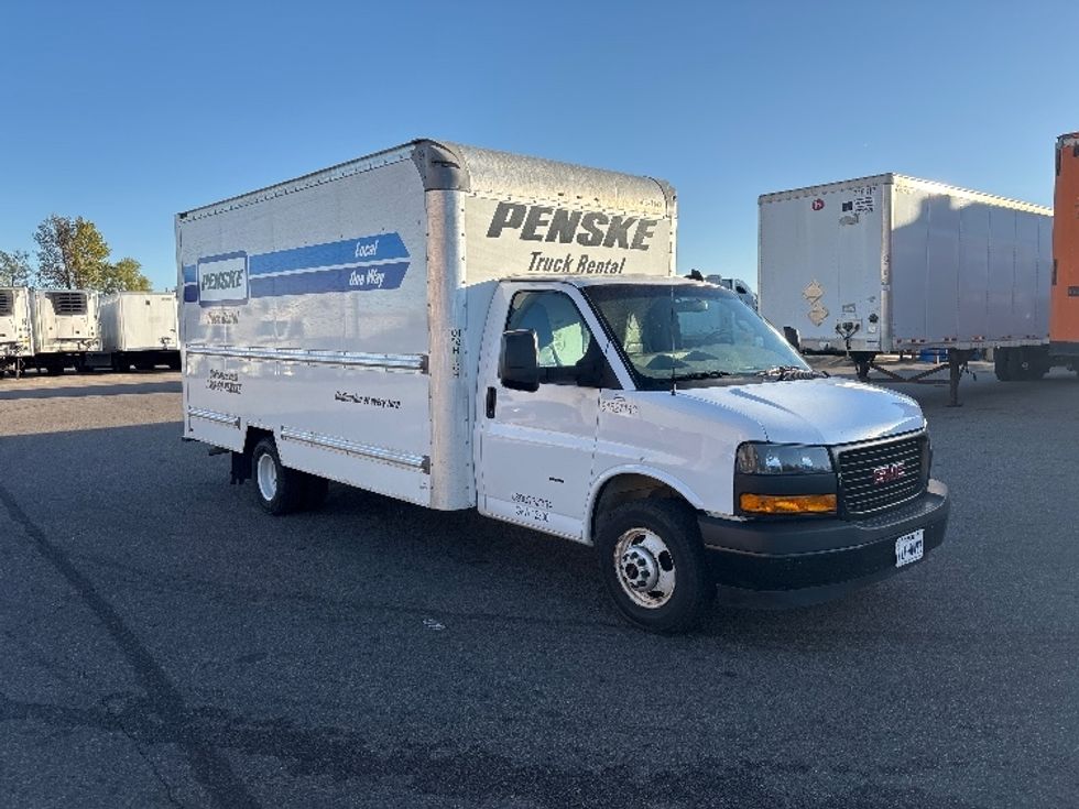 Light Duty Box Truck-Light and Medium Duty Trucks-GMC-2022-Savana G33903-Brooklyn Park-MN-127,058\n\t\tmiles-$ 27,250 - Image 1