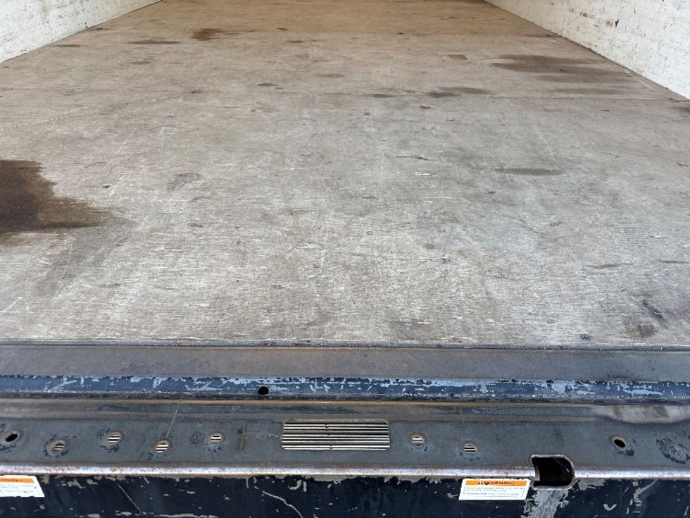 Light Duty Box Truck-Light and Medium Duty Trucks-GMC-2022-Savana G33903-Brooklyn Park-MN-127,058\n\t\tmiles-$ 27,250 - Image 10